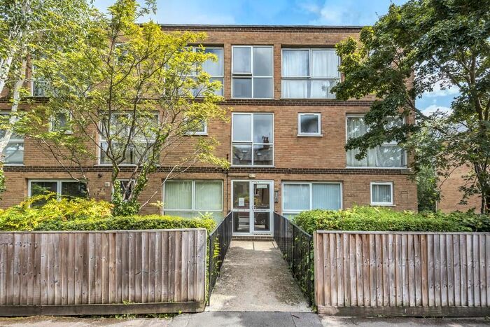 1 Bedroom Flat To Rent In Water Eaton Road, Summertown, OX2