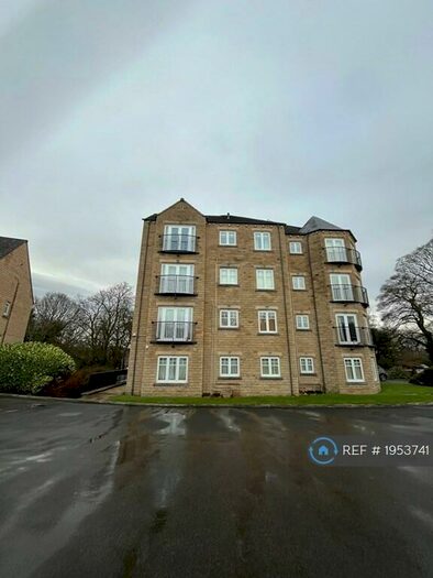 2 Bedroom Flat To Rent In Lindley, Huddersfield, HD3