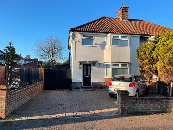 3 Bedroom Semi-Detached House To Rent In St. Georges Road, Watford, WD24