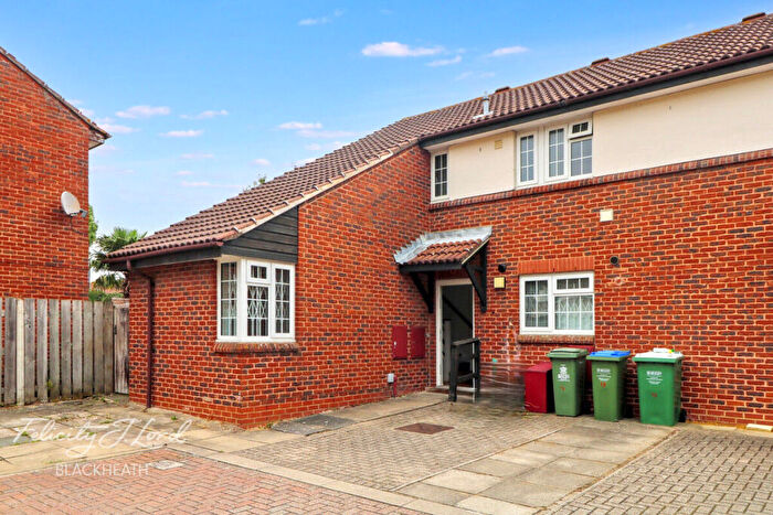 4 Bedroom End Of Terrace House To Rent In Longworth Close, London, SE28