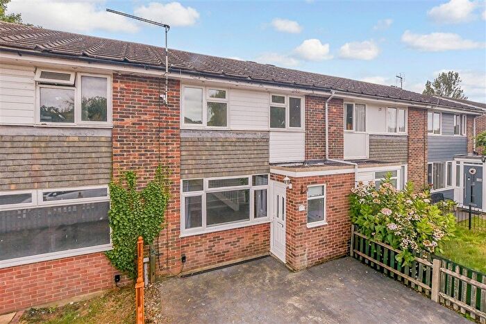 3 Bedroom Terraced House For Sale In Herons Way, Hythe, Kent, CT21