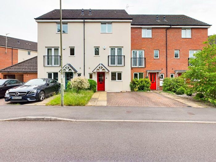 4 Bedroom Terraced House To Rent In Skippetts Gardens, Cranbourne, Basingstoke, RG21