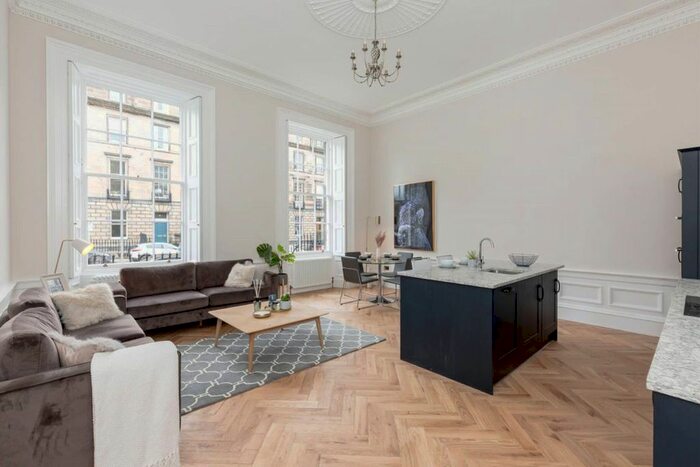 2 Bedroom Flat To Rent In Great Stuart Street, New Town, Edinburgh, EH3