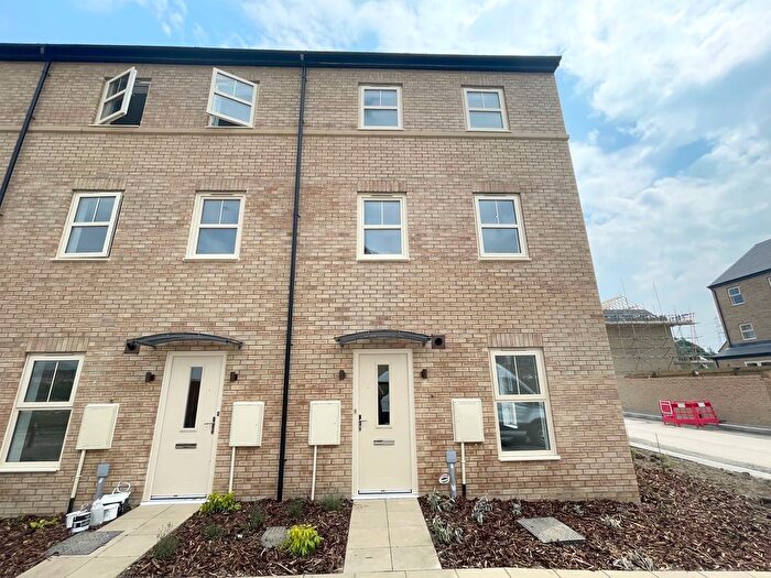 2 Bedroom Property To Rent In Huntingdon Street, Castleford, WF10