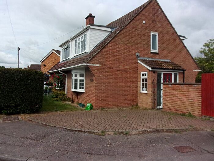 3 Bedroom Semi-Detached House To Rent In King William Road, Kempston, MK42