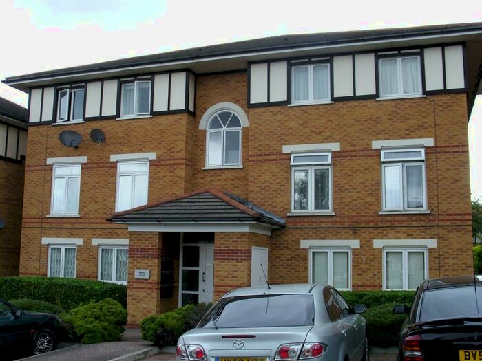 1 Bedroom Apartment To Rent In Harry Court, Wenlock Gardens, Hendon, London, NW4