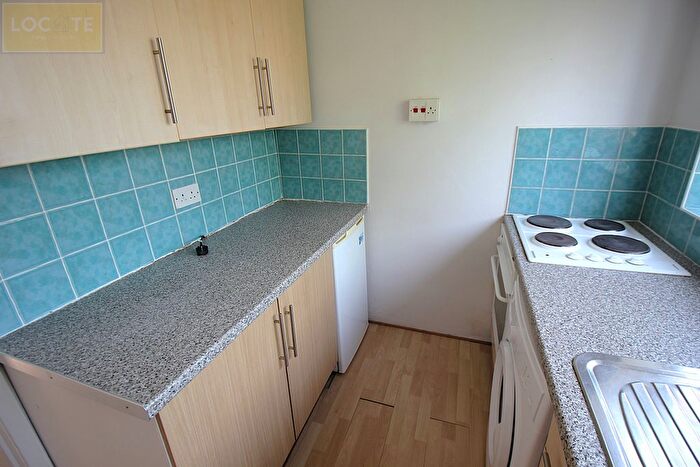 1 Bedroom Flat For Sale In Cavendish Road, Urmston, Manchester, M41