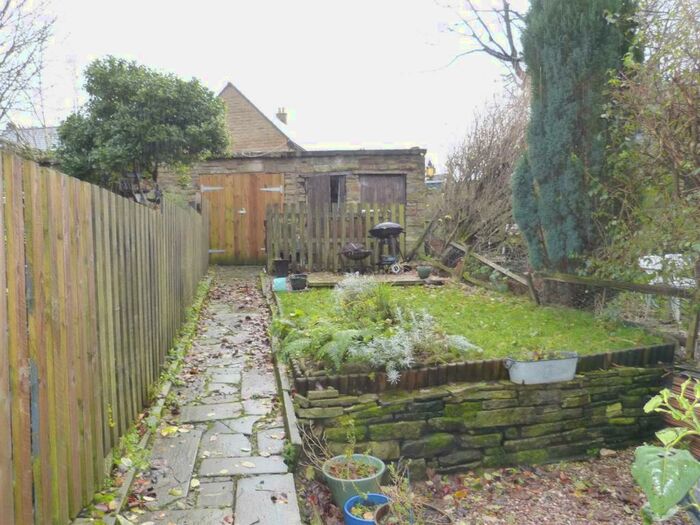 3 Bedroom Terraced House To Rent In Hope Street, Old Glossop, SK13