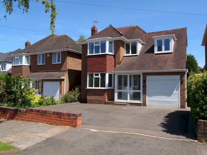 4 Bedroom Detached House To Rent In Longdon Drive, Sutton Coldfield, B74