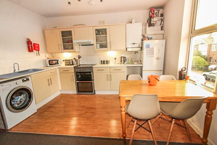 4 Bedroom Semi-Detached House To Rent In South Road, West Bridgford, NG2