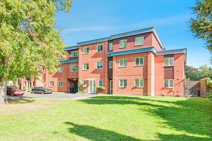 2 Bedroom Flat For Sale In Goosemoor Lane, Birmingham, B23