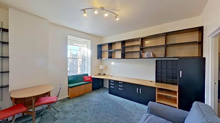Flat To Rent In Leith Street, Edinburgh, Midlothian, EH1