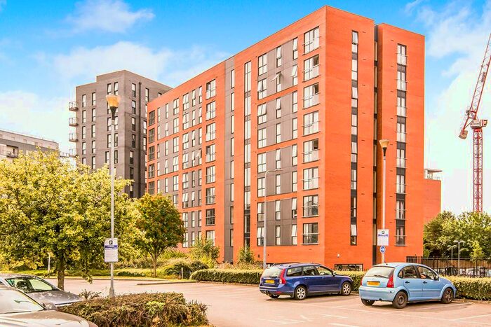 3 Bedroom Flat To Rent In Derwent Street, Salford, M5