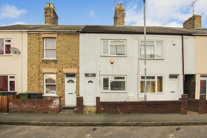 4 Bedroom Terraced House To Rent In Glenton Street, Peterborough, PE1