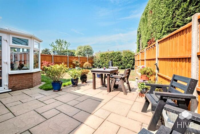 3 Bedroom Semi-Detached House For Sale In Old Barn Close, Ringwood, BH24