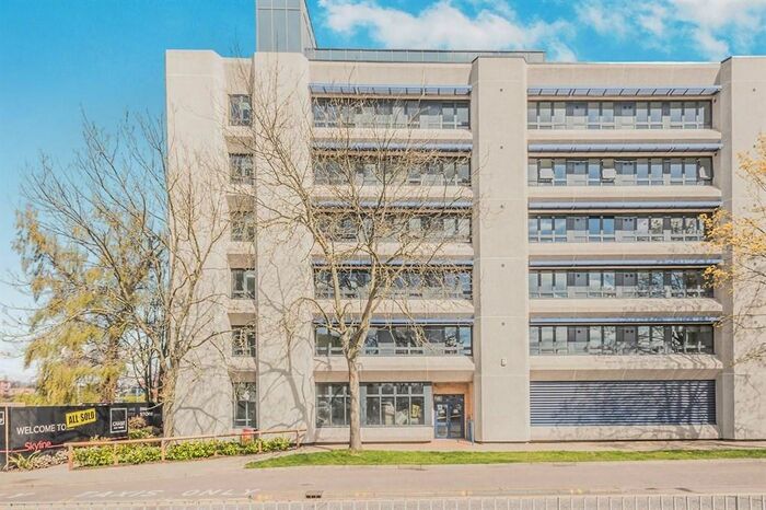 2 Bedroom Apartment To Rent In Skyline House, SG1