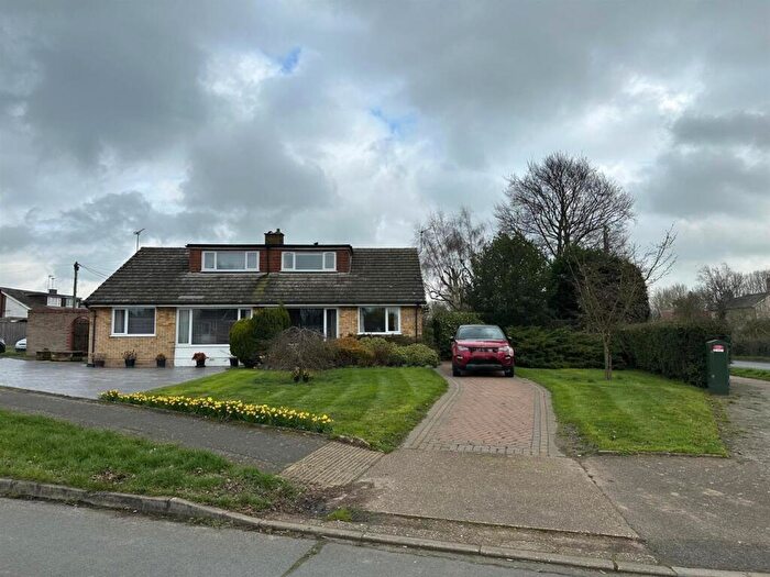 3 Bedroom Chalet For Sale In Maple Road, Stowupland, Stowmarket, IP14