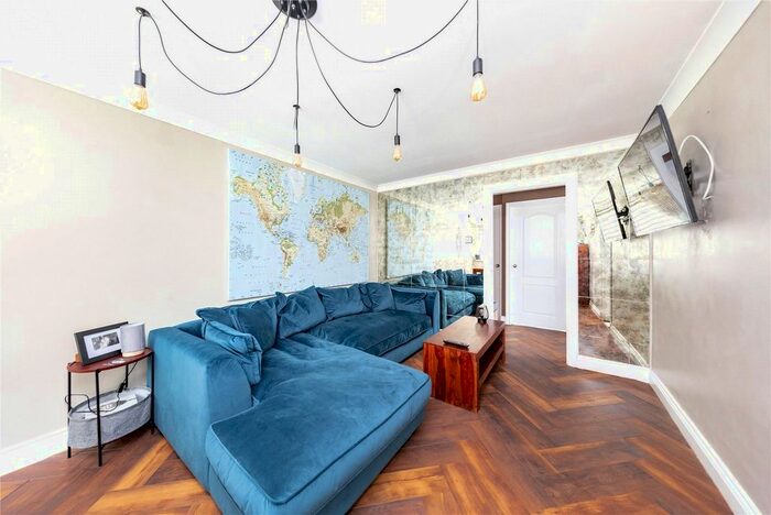 2 Bedroom Flat To Rent In Brendans Close, Hornchurch, Essex, RM11