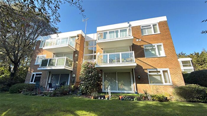 3 Bedroom Flat For Sale In Haven Road, Poole, Dorset, BH13
