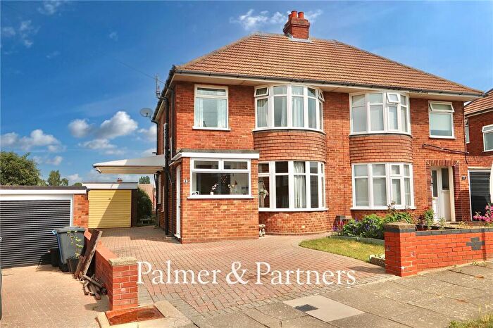 3 Bedroom Semi Detached House For Sale In Rosecroft Road, Ipswich, Suffolk, IP1