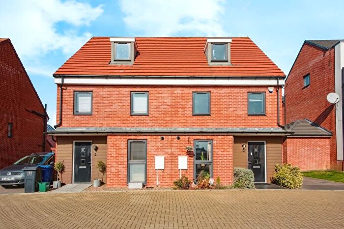 4 Bedroom Semi-Detached House To Rent In Malthouse Drive, Grays, RM17