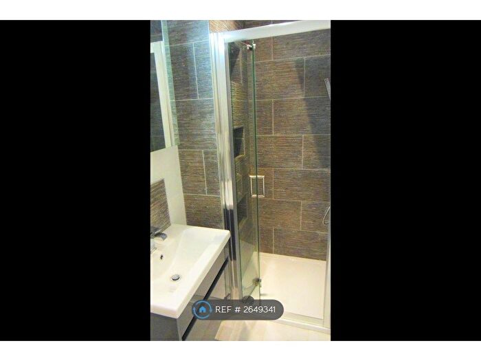 2 Bedroom Flat To Rent In The Gallery, West Bridgford, Nottingham, NG2