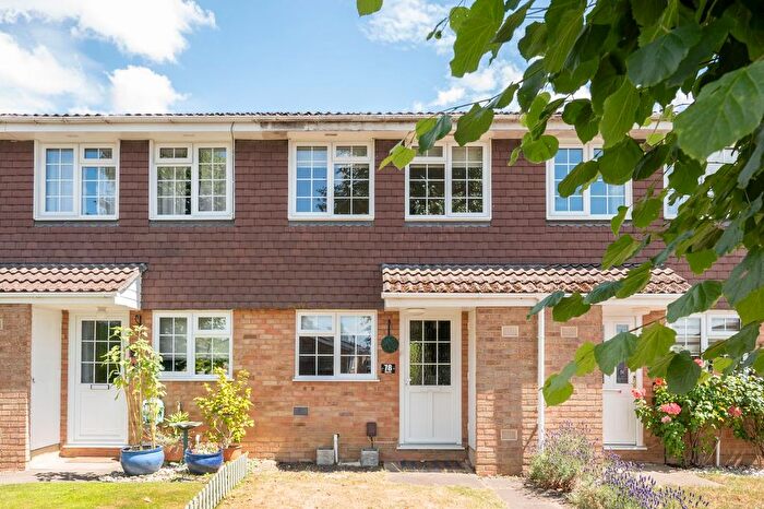 2 Bedroom Terraced House For Sale In Hillcrest, Weybridge, KT13