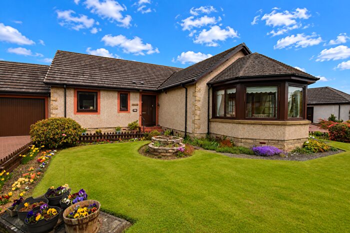 3 Bedroom Detached Bungalow For Sale In Kinclaven Gardens, Murthly, Perth, PH1