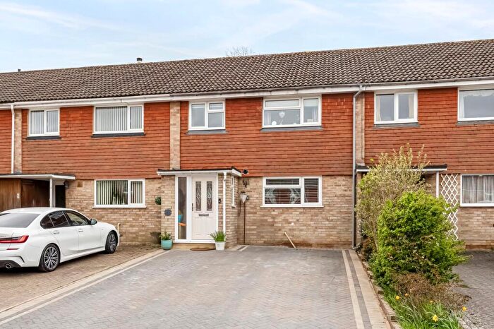 3 Bedroom Terraced House For Sale In Lower Barn Close, Horsham, RH12