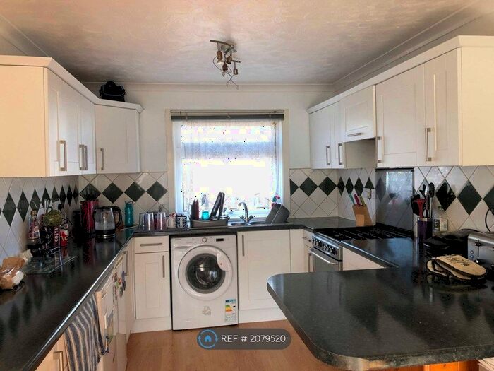4 Bedroom Semi-Detached House To Rent In Abbey Road, Basingstoke, RG24