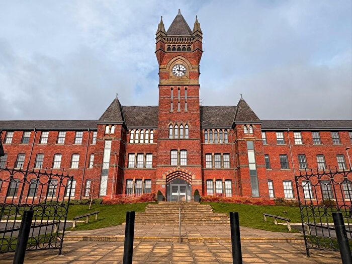 1 Bedroom Flat To Rent In Oakhurst Drive, Rochdale, OL12