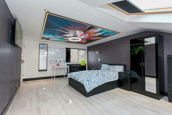 7 Bedroom House To Rent In Beech Grove, Manchester, Greater Manchester, M14