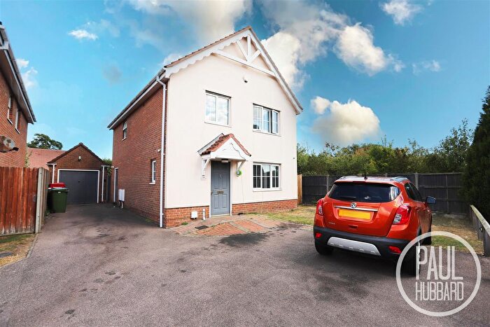 4 Bedroom Detached House For Sale In Aspen Coppice, Park Hill, NR32