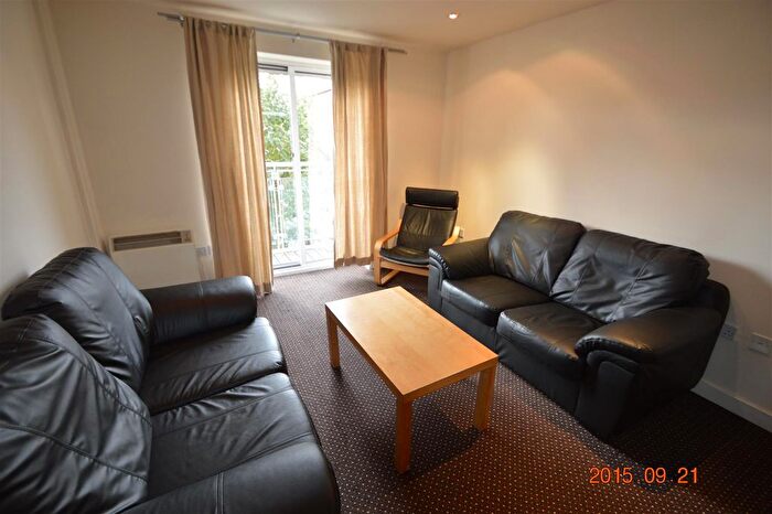 2 Bedroom Flat To Rent In Chevassut Street, Hulme, Manchester, M15