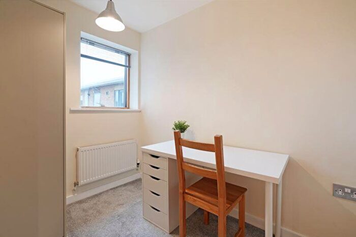 2 Bedroom Apartment To Rent In Leadmill Court, Sheffield, S1