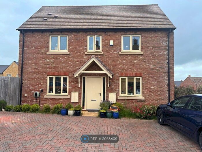 3 Bedroom Semi-Detached House To Rent In Gessey Close, Long Hanborough, Witney, OX29