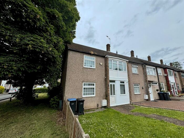 3 Bedroom Property To Rent In Rivermill, Harlow, CM20