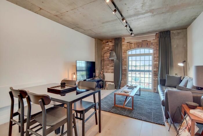 1 Bedroom Flat To Rent In The Grainstore, Seagull Lane, E16