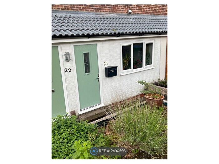 1 Bedroom Maisonette To Rent In Grafton Gardens, Southampton, SO16