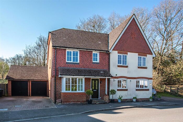 3 Bedroom Semi-Detached House For Sale In Baxendale Way, Uckfield, TN22