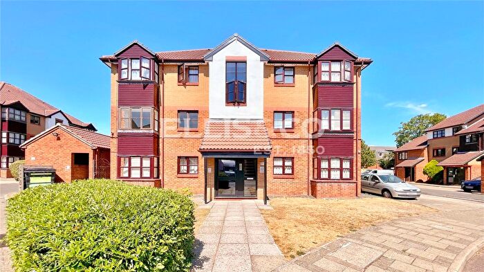 1 Bedroom Flat For Sale In Conifer Way, Wembley, HA0