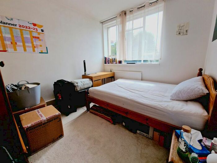 4 Bedroom Flat To Rent In Great Percy Street, London, WC1X