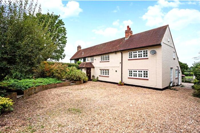4 Bedroom Semi-Detached House To Rent In Redlands Lane, Ewshot, Farnham, Hampshire, GU10