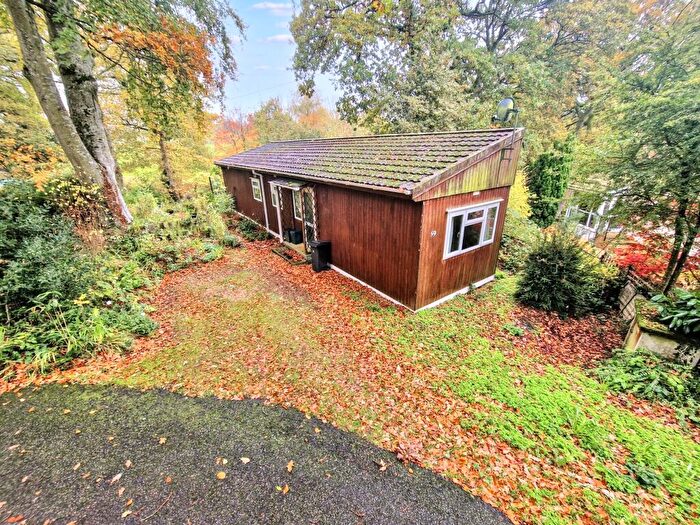 2 Bedroom Park Home For Sale In Holland Copse, Pathfinder Village, Exeter, EX6