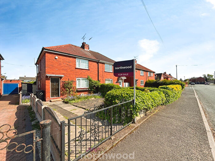 2 Bedroom Semi-Detached House For Sale In Crookesbroom Lane, Hatfield, Doncaster, DN7