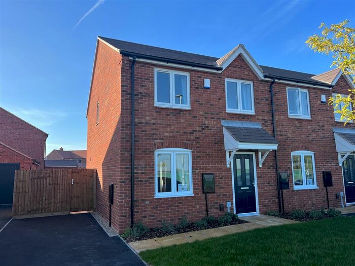 3 Bedroom Semi-Detached House To Rent In Johnson Close, Castle Donington, Derby, DE74