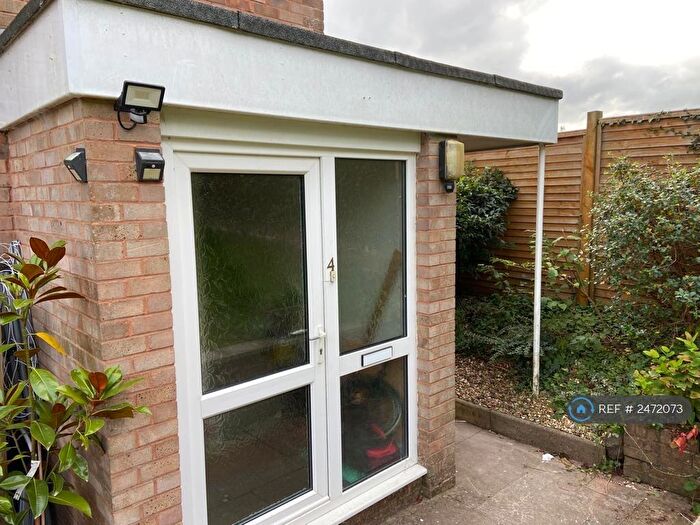 1 Bedroom Maisonette To Rent In Carew Road, Tiverton, EX16