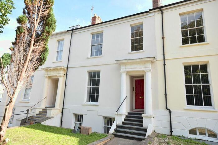 1 Bedroom Flat To Rent In Newport Terrace, Barnstaple, Devon, EX32
