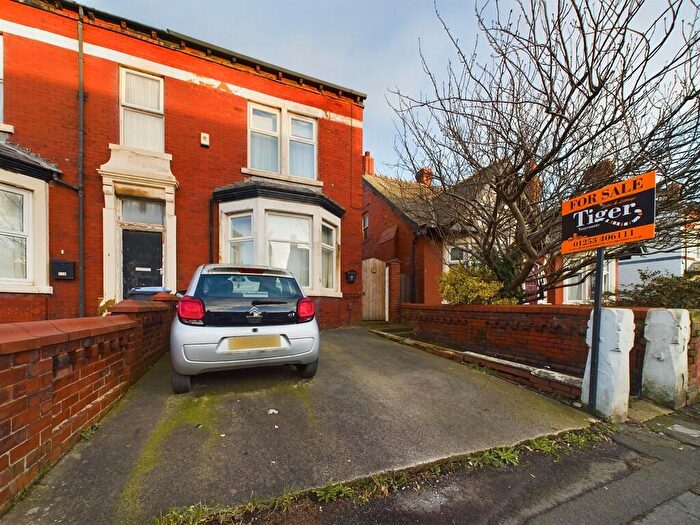 2 Bedroom Semi-Detached House To Rent In Devonshire Road, Blackpool, FY3