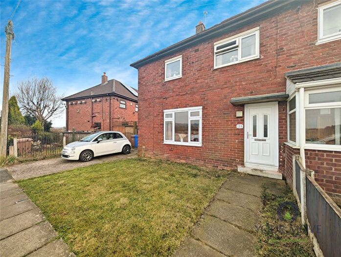3 Bedroom Semi-Detached House To Rent In Lansbury Grove, Stoke-On-Trent, Staffordshire, ST3